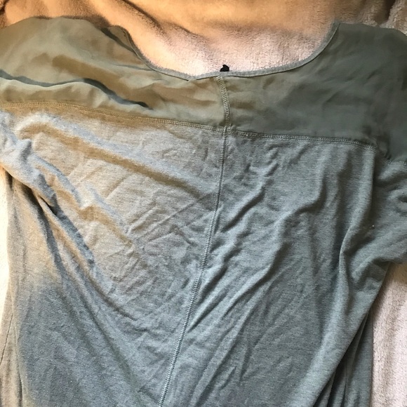 Green shirt - Picture 2 of 2